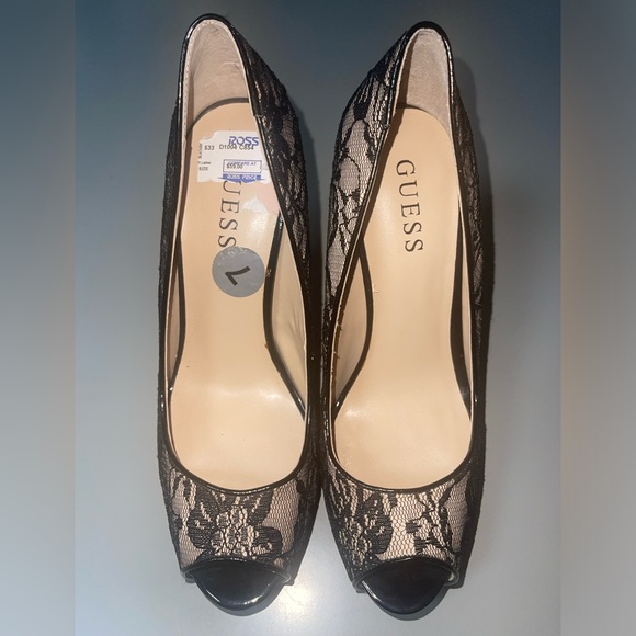 Lace High Heels - Picture 2 of 8